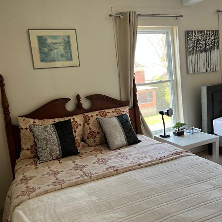 Cheerful Residence Niagara Bagian luar foto